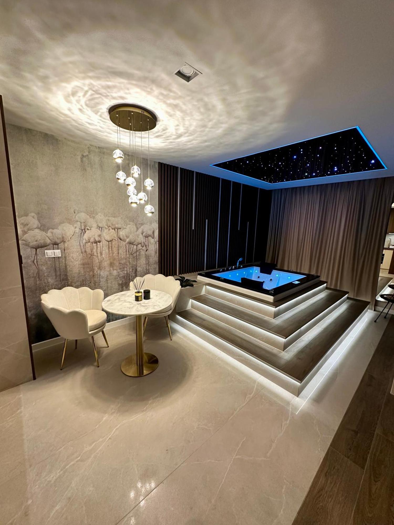 Masarska 8 Vip Apartamenty Jacuzzi Krakau Buitenkant foto